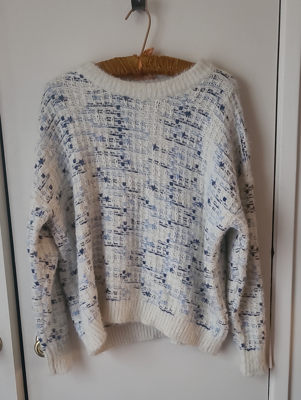 FRNCH White and Blue Speckled Crewneck Sweater